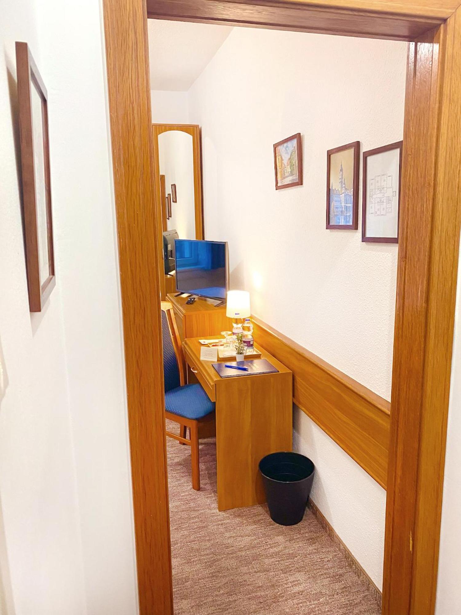 Hotel Wesselenyi Γκιόρ Εξωτερικό φωτογραφία