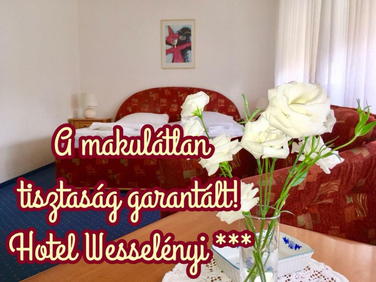 Hotel Wesselenyi Γκιόρ Εξωτερικό φωτογραφία